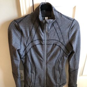 Lulu lemon jacket.  Size xs. Worn once . Excellent